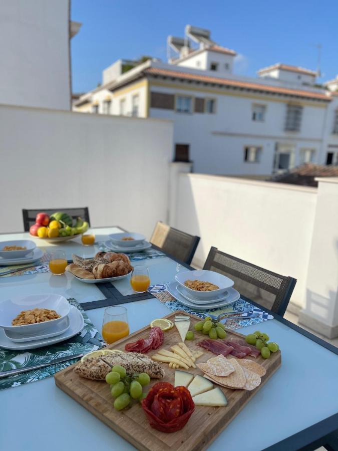 הוילה New Townhouse In The Heart Of Nerja With Jacuzzi מראה חיצוני תמונה