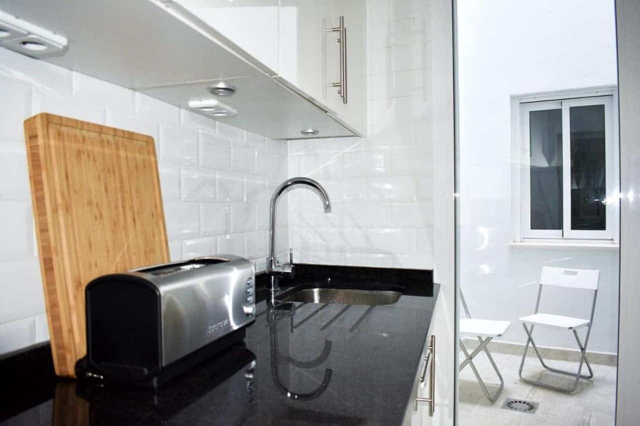 הוילה New Townhouse In The Heart Of Nerja With Jacuzzi מראה חיצוני תמונה