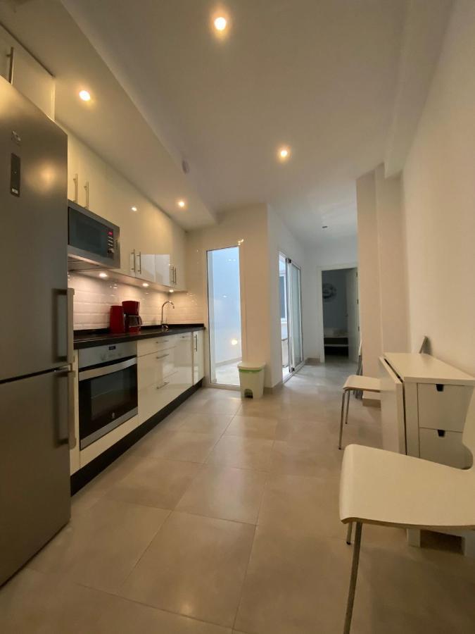 הוילה New Townhouse In The Heart Of Nerja With Jacuzzi מראה חיצוני תמונה