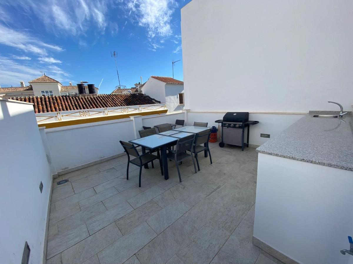 הוילה New Townhouse In The Heart Of Nerja With Jacuzzi מראה חיצוני תמונה